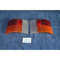 A112 2°S.   COPPIA PLASTICHE PER FANALINI POST. CON RETRO  ARIC