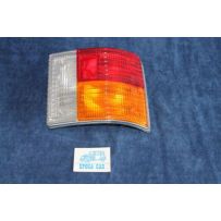 A112 2°S.   FANALINO POSTERIORE DX.  CON RETRO   BORDO BIANCO   ALTISSIMO