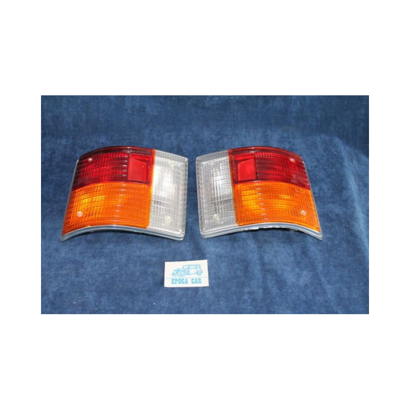A112 2°S.   PAIR REAR TAILIGHTS (WITH RETRO)  WHITE BOARD  CARELLO