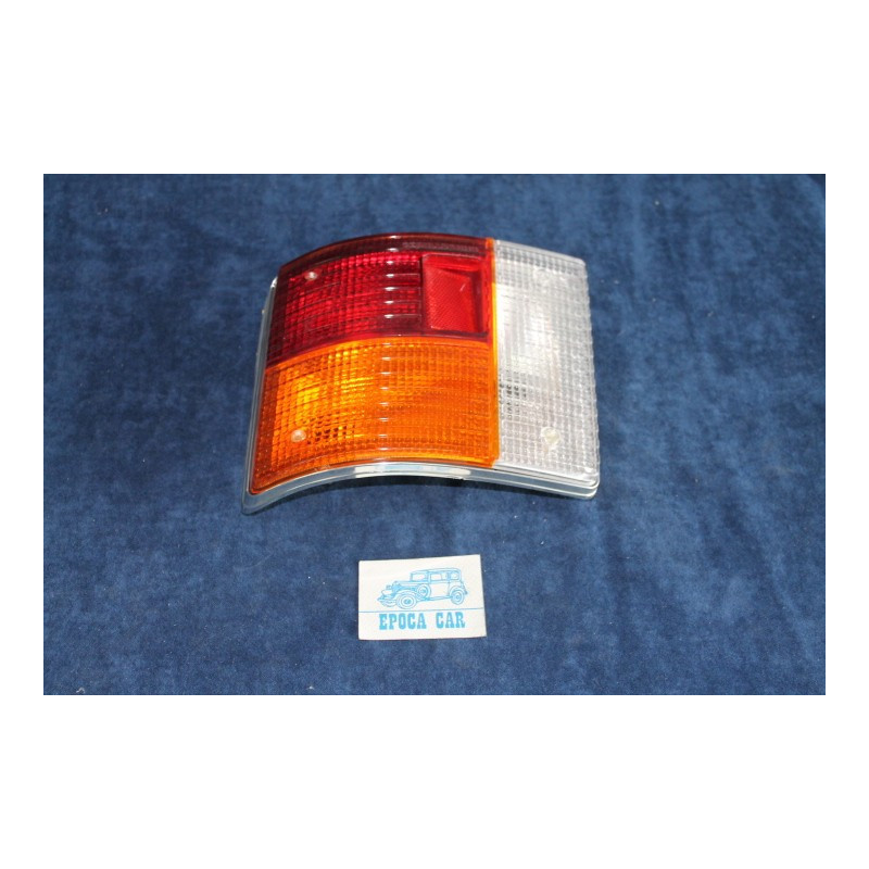 A112 2°S.   REAR LEFT TAILIGHT (WITH RETRO)  WHITE BOARD   CARELLO