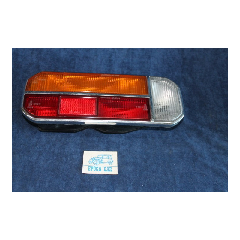 BETA COUPE'   FANALINO POST SX COMPLETO  IN DISCRETE CONDIZIONI   ALTISSIMO