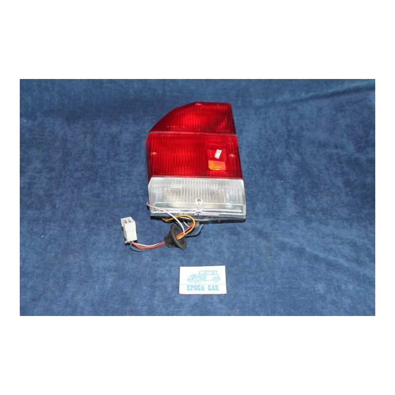 BETA SEDAN 1°S.   REAR LEFT TAILIGHT (FOR U.S.A)   CARELLO