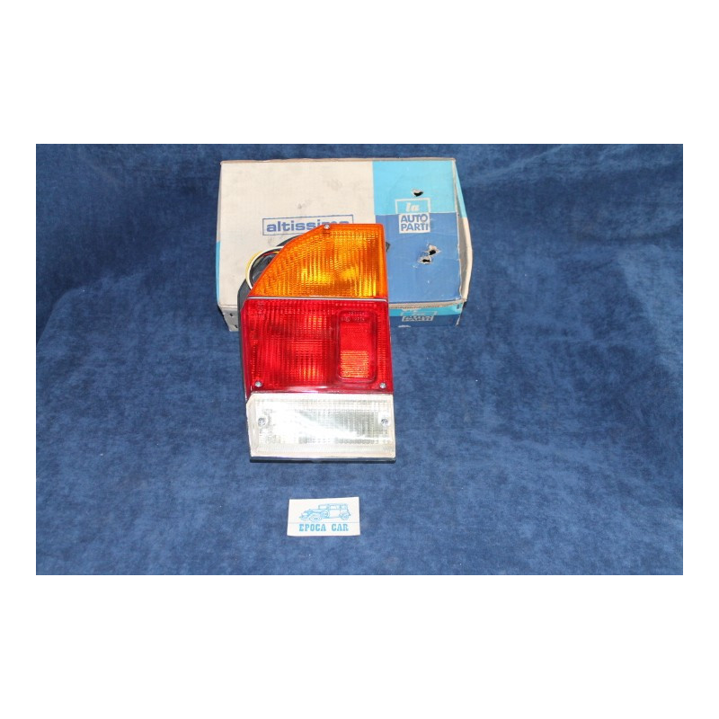 BETA SEDAN 1°S.   REAR LEFT TAILIGHT   ALTISSIMO