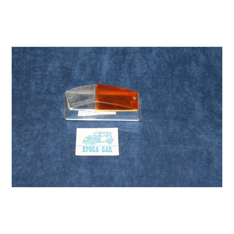 FULVIA ZAGATO 2°S.   PLASTICA BICOLORE PER FANALINO ANT. DX   CIBIE'