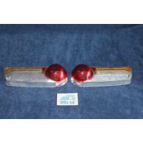 FULVIA COUPE' 1°S.   COPPIA PLASTICHE USATE PER FANALINO POST.   CARELLO