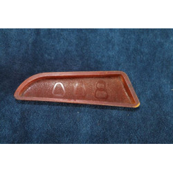 ARDEA ?   PLASTICA ARANCIONE SCRITTA "800" PER LUCE TARGA