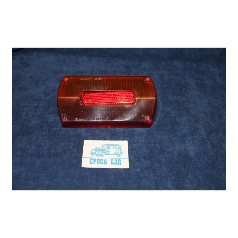 GT 1750 1°S.   PLASTICA PER FANALINO POST. DX   ALTISSIMO