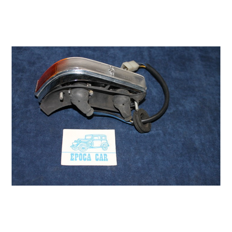 GT 1750 1°S.   FANALINO ANT. DX   CARELLO