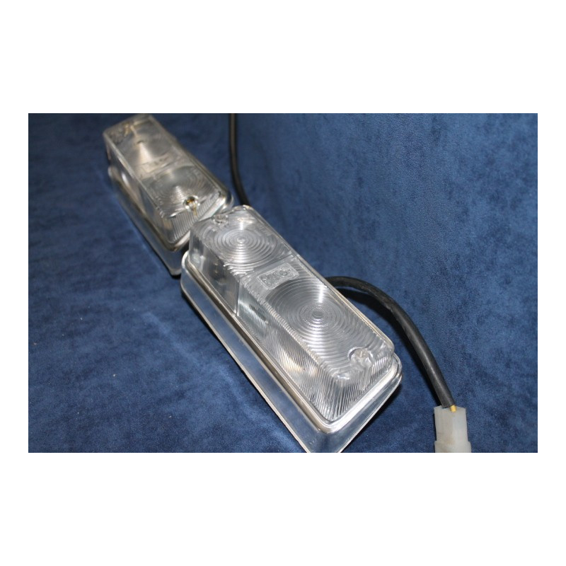 1750 SEDAN 2°S.-2000 PAIR FRONT LIGHTS CARELLO