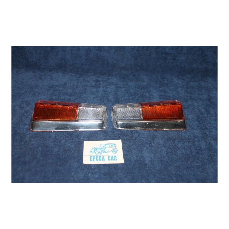 1750 BN 2°S.-2000   COPPIA PLASTICHE BICOLORI PER FANALINI ANT. P.V.