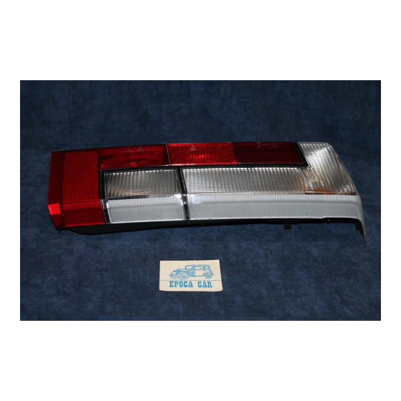 ALFA 33   FANALINO POST. DX (FRECCIA BIANCA)    ALTISSIMO