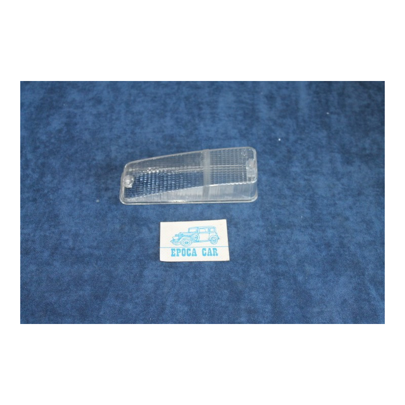 132   PLASTICA BIANCA PER FANALINO ANT. DX