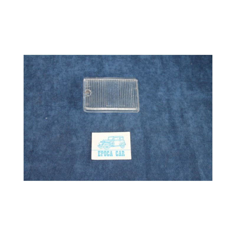 132 2°S.   PLASTICA BIANCA PER FANALINO POST. DX   SIEM