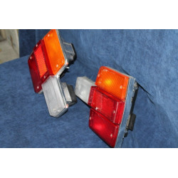 131   PAIR REAR TAIL LIGHTS (WITHOUT SEAL)   ARIC