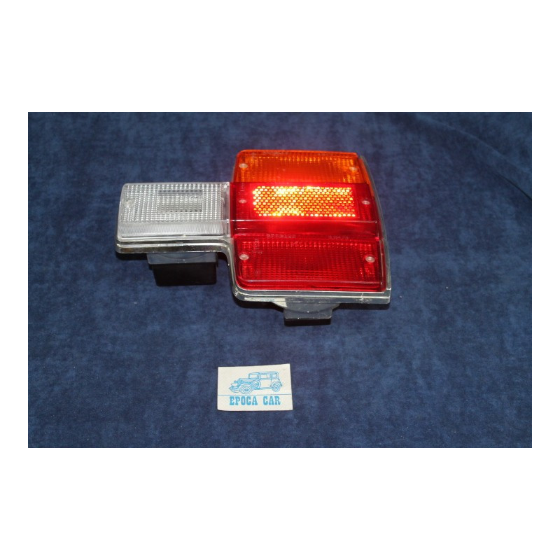 131   REAR RIGHT TAIL LIGHT   CARELLO
