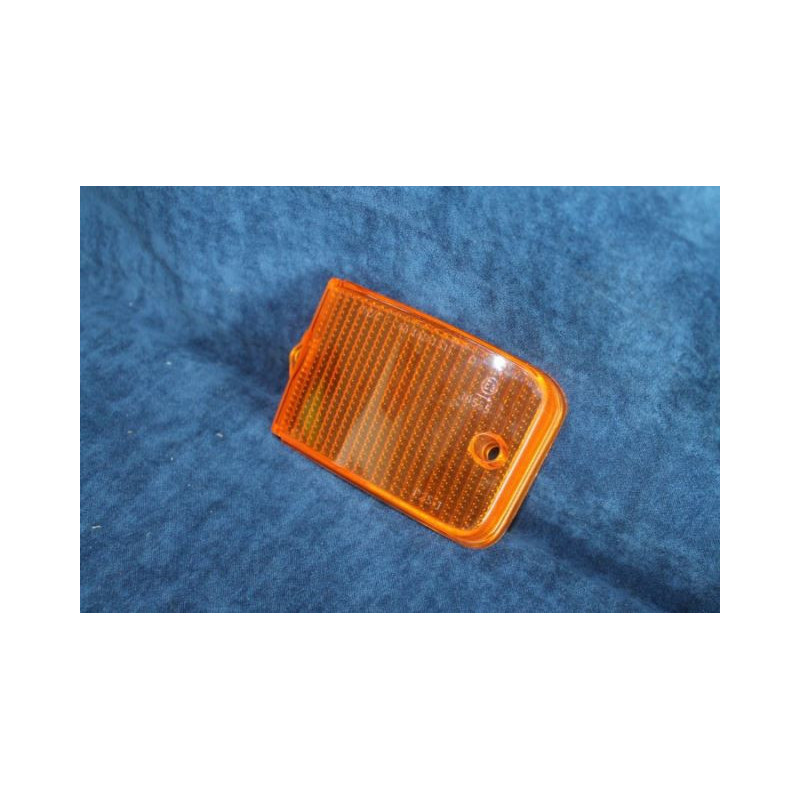 127-127 SPECIAL  ORANGE LENS FOR REAR RIGHT LIGHT   ARIC