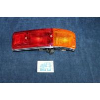 127-127 SPECIAL  REAR RIGHT LIGHT   LEART