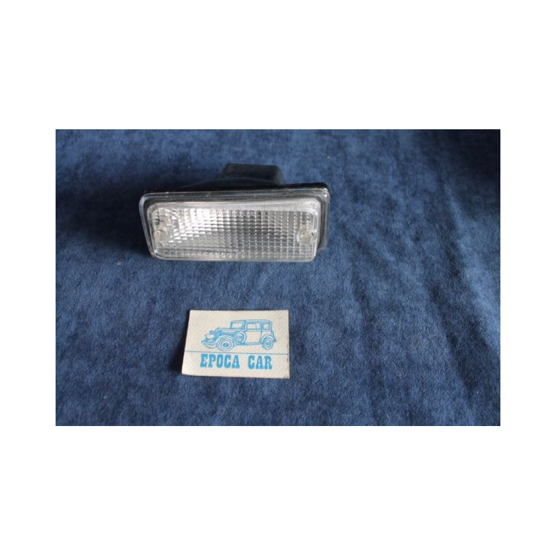 126  FRONT LEFT LIGHT  ARIC