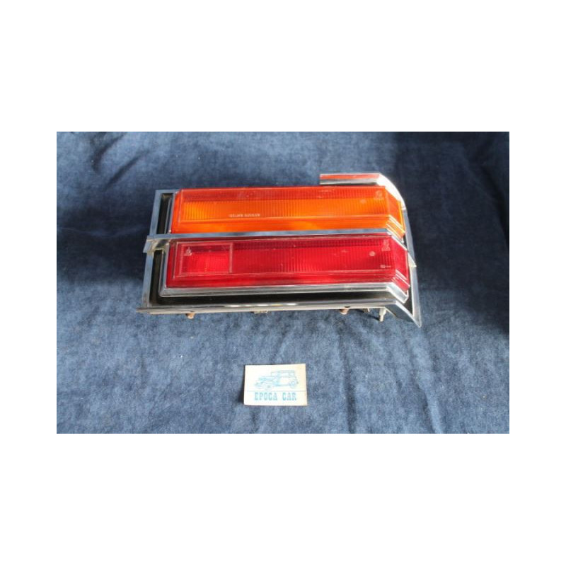 130 BERLINA  FANALINO POST. DX   STARS