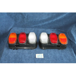 128 3P  PAIR REAR LIGHTS   SIEM