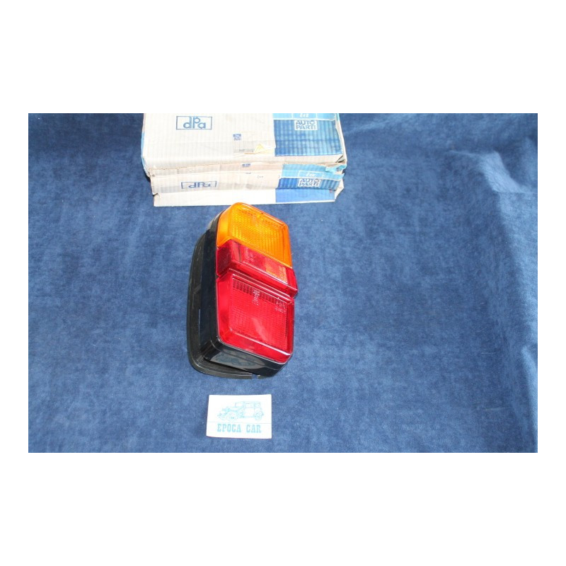 128 FAMILIARE  FANALINO POST. SX BORDO NERO   ALTISSIMO