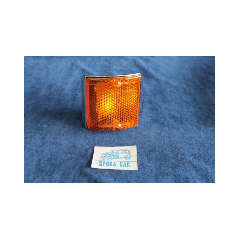 128  FRONT RIGHT ORANGE LIGHT  METAL   ARIC