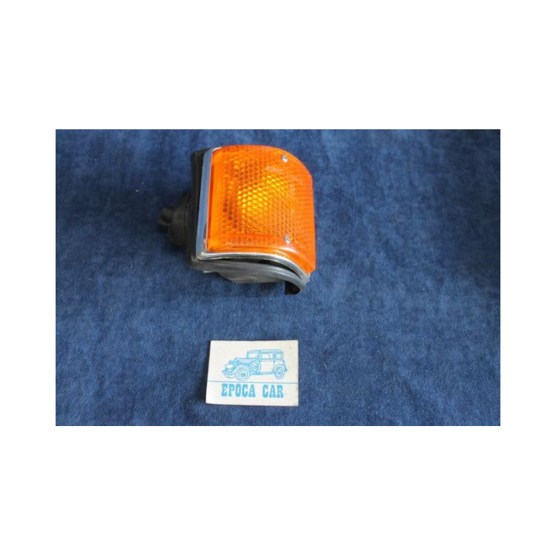 128 FANALINO ANT. DX ARANCIONE IN PLASTICA   ARIC