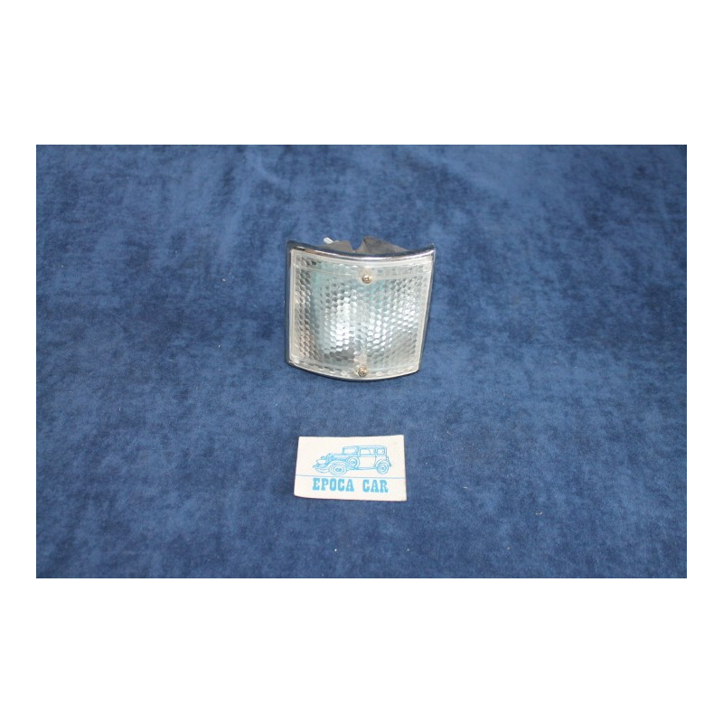 128  FRONT RIGHT PLASTIC LIGHT   LEART