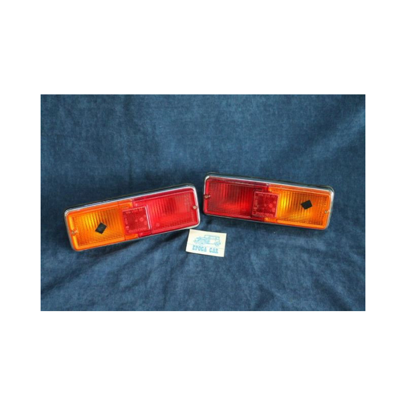 128 SEDAN SPECIAL '72  PAIR REAR LIGHTS   STARS