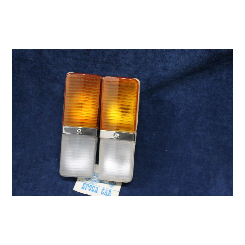 125 1°S  PAIR BICOLORED FRONT LIGHTS     LEART