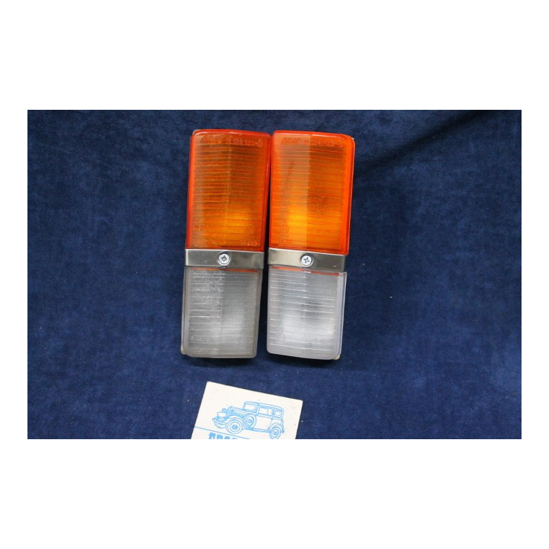 125 1°S  PAIR BICOLORED FRONT LIGHTS   ARIC