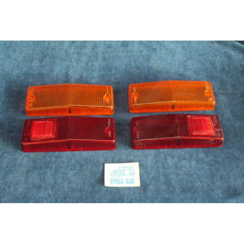 124 BERLINA '71  SET COMPLETO (4 PZ) PLASTICHE PER FANALINI POST.    ALTISSIMO.