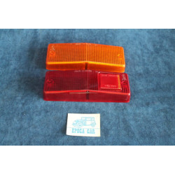 124 BERLINA '71  COPPIA PLASTICHE PER FANALINO POST. DX   ARIC