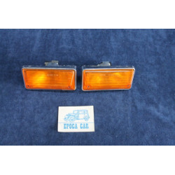 124 SEDAN  PAIR ORANGE FRONT LIGHTS  (PLASTIC)    ARIC