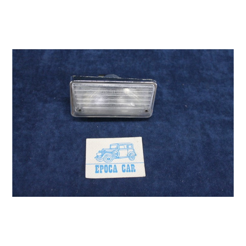 124 SEDAN  CLEAR PLASTIC FRONT RIGHT LIGHT   ARIC