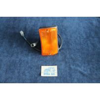 124 SPECIALSPECIAL T '71  ORANGE FRONT LEFT LIGHT WITH CAP  STARS