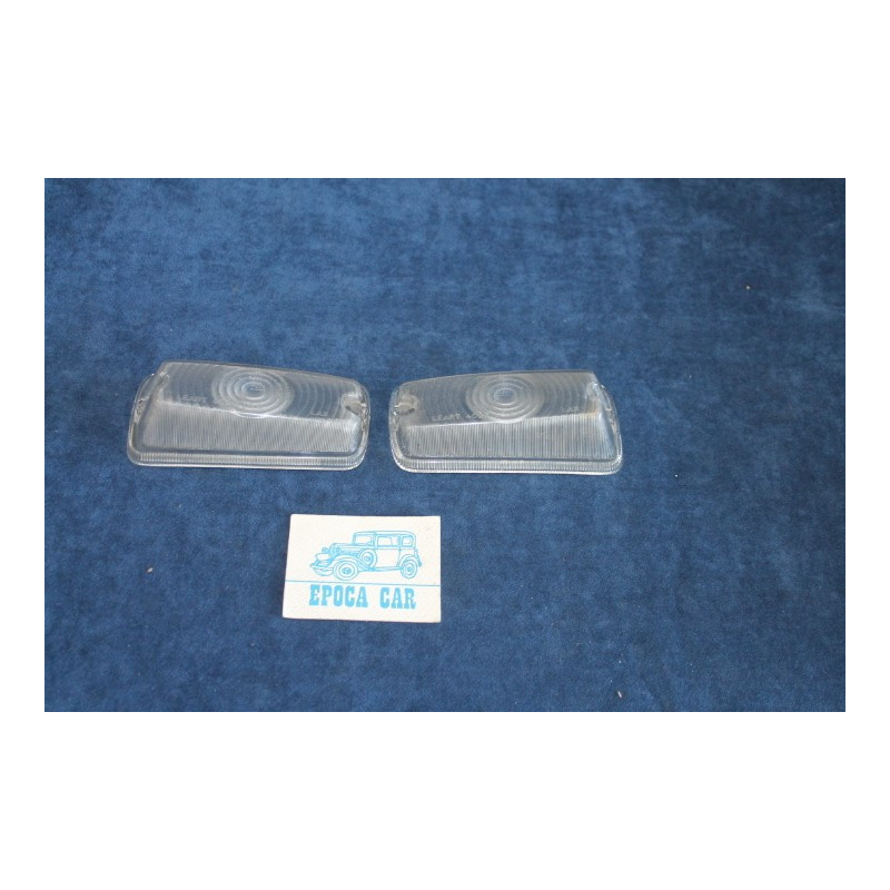 850 BERLINA  COPPIA PLASTICHE PER FANALINI ANT.   LEART