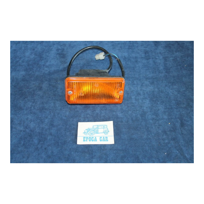850 VAN  FRONT LEFT LIGHT   OLSA