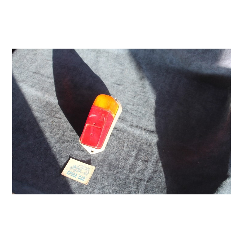 500 D  FANALINO POST. DX   PLASTICA ARIC SU CORPO OLSA (SENZA CATARIFRANGENTE)