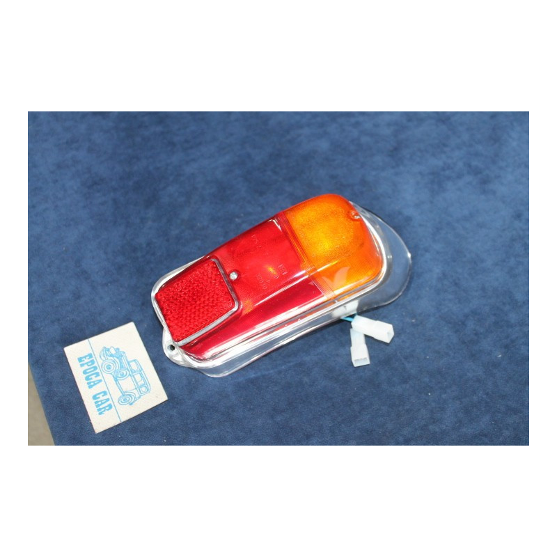 600 E  FANALINO POST. DX IN PLASTICA CROMATA   ARIC