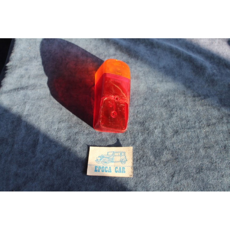 600 D - MULTIPLA  PLASTICA PER FANALINO POST. SX   LEART