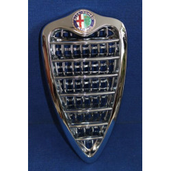 ALFA 1900 FRONT CENTRE HEARTH COMPLETE OF GRILL AND EMBLEM 