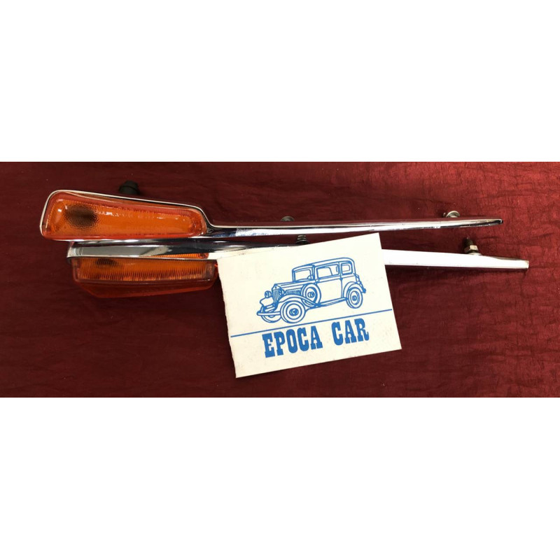 GIULIA 1 s COPPIA FRECCE LATERALI (1 RICOSTRUITA CON PLASTICA ORIGINALE  + 1 ORIGINALE)