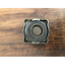 RADIATOR CAP H. 22 mm. NOS