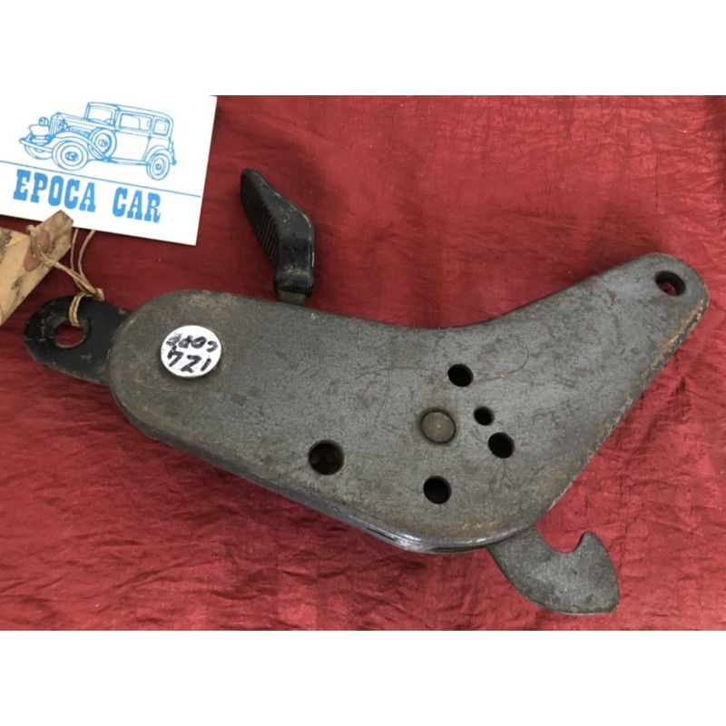 124 COUPE 1 SERIE SEAT RIGHT