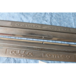 GIULIA GT COUPLE SILLBOARD USED 