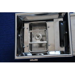 POSACENERE FERRARI-MASERATI NUOVO ORIGINALE