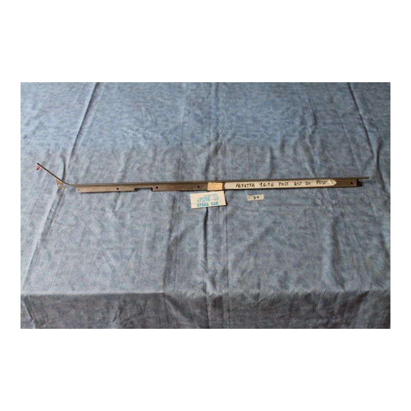 1.6 - 1.8 PROFILO RASCHIAVETRO POSTERIORE ESTERNO DESTRO  116086004810