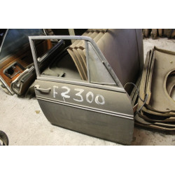 FIAT 1500 L-1800-2100-2300 ?   FRONT RIGHT DOOR USED