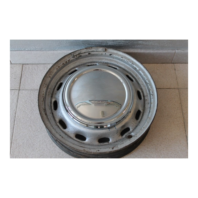 HUBCAP WHEEL (EACH) OPTIONAL WHEEL (INCLUDED 3 CLIPS FOR ASSEMBLY)